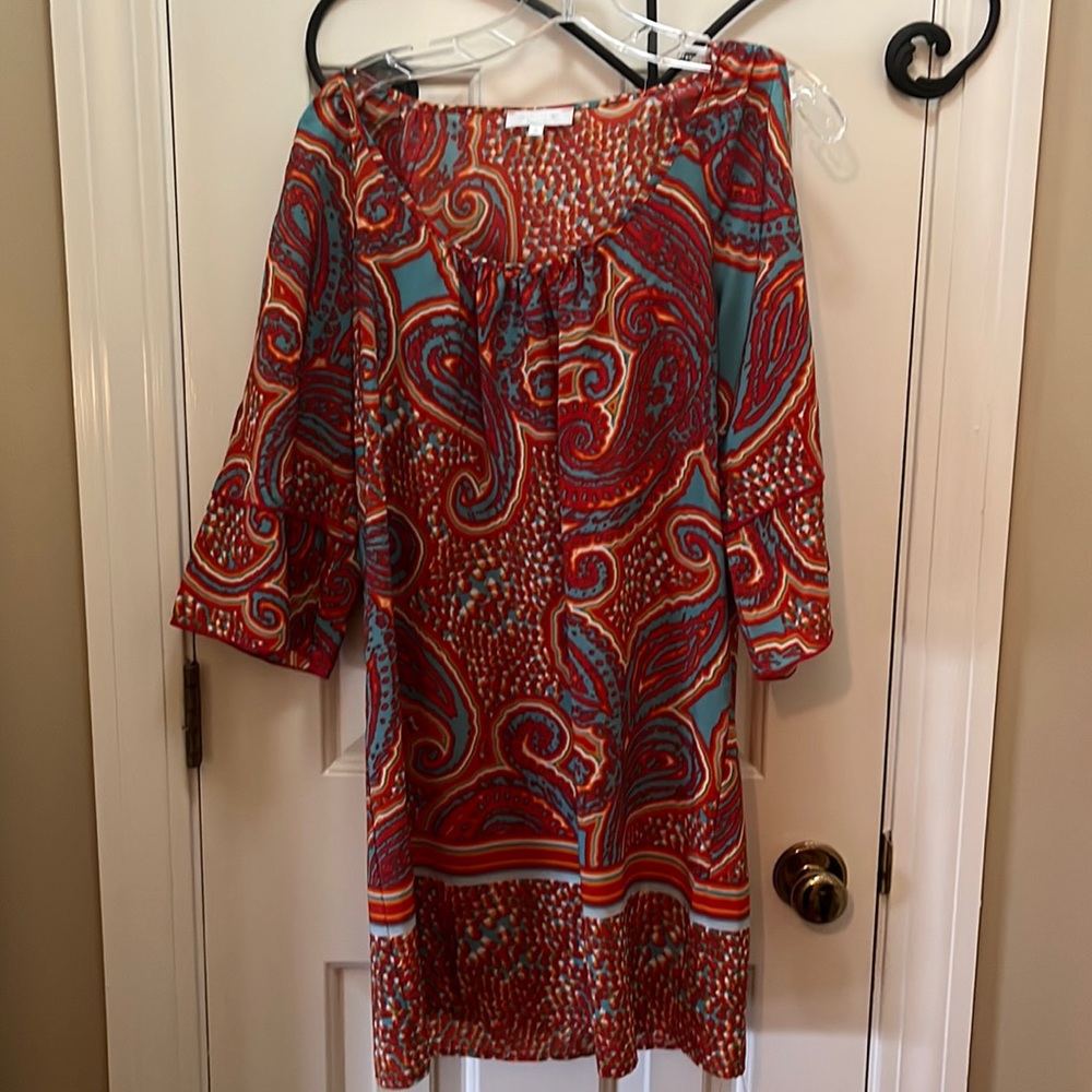 Pretty cold shoulder knee length dress